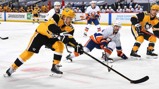 Drive to the Net: Blueger's line shuts down Barzal's line, swings momentum taken at PPG Paints Arena (Penguins)